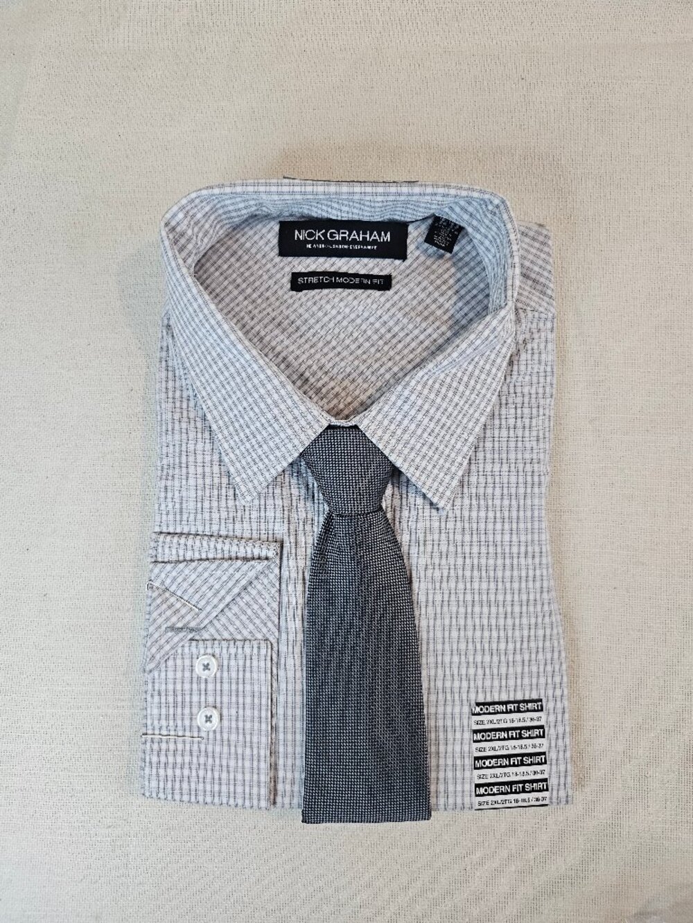 Nick Graham Men's Modern Fit Dress shirt and Tie - Size 2XL